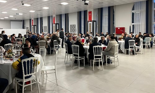 Kaymakamlığımız Bünyesinde Şehit Ailelerimiz, Gazilerimiz, Ebeveyn Kaybı Yaşamış Çocuklarımız İçin İftar Programı Düzenlendi
