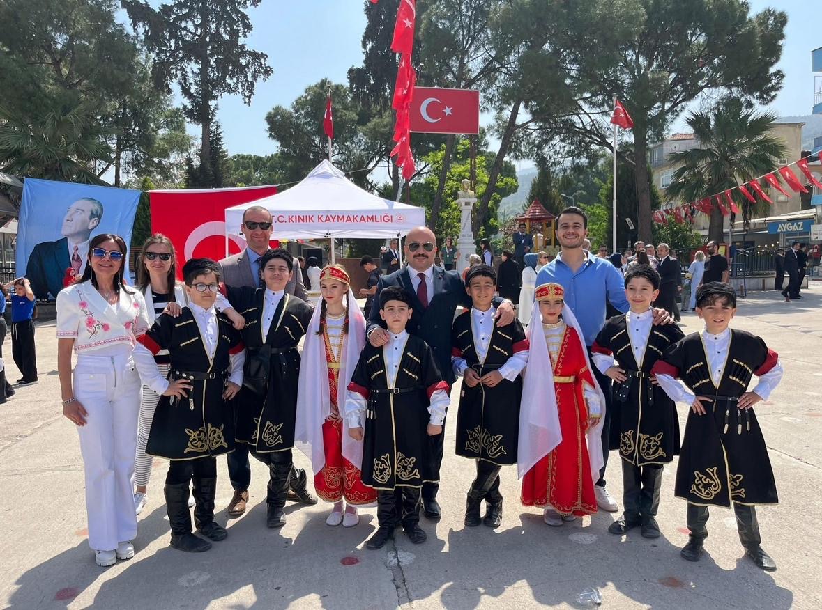 23 Nisan Ulusal Egemenlik ve Çocuk Bayramı İlçemizde Büyük Bir Coşkuyla Kutlandı